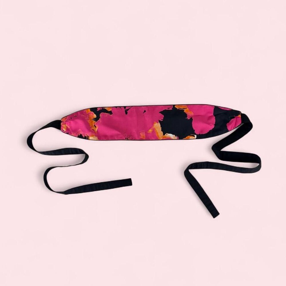 Asian Natori Obi Belt in a Vibrant Pink Abstract Print